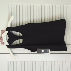 Glyder Notch Tank in Black